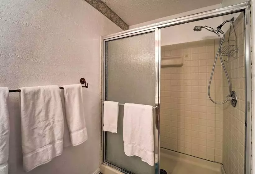 New Mexico Cabin Hideaway W/ Eagle Nest Lake Views