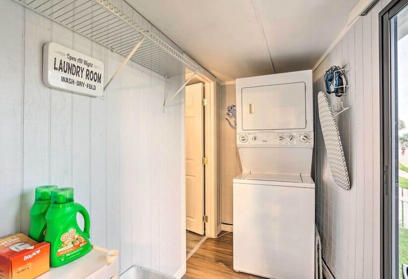 Jensen Beach Home W/ Private Beach Access!