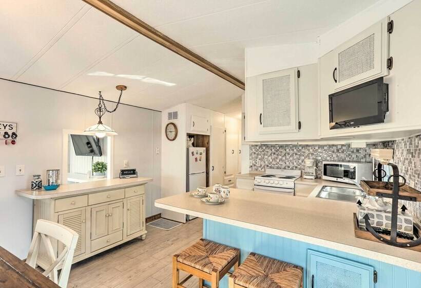 Jensen Beach Home W/ Private Beach Access!