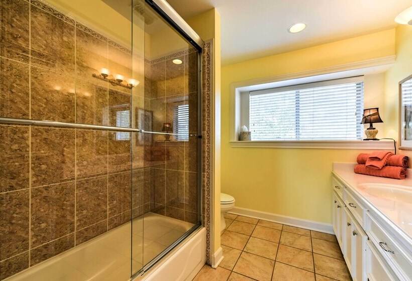 Lakefront Houston House   1 Mi To Space Center!