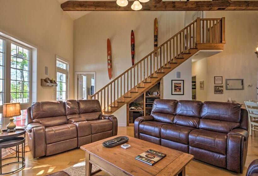 Lakefront Paradise W/ Fire Pit Dogs Welcome!