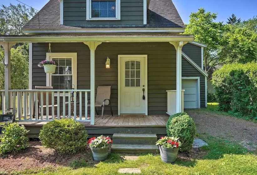 Lovely Lakewood Cottage Near Chautauqua Lake!