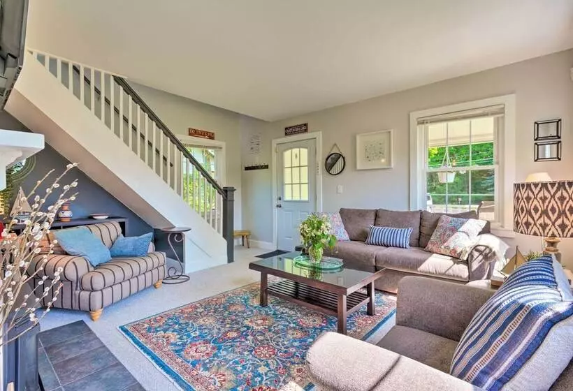 Lovely Lakewood Cottage Near Chautauqua Lake!