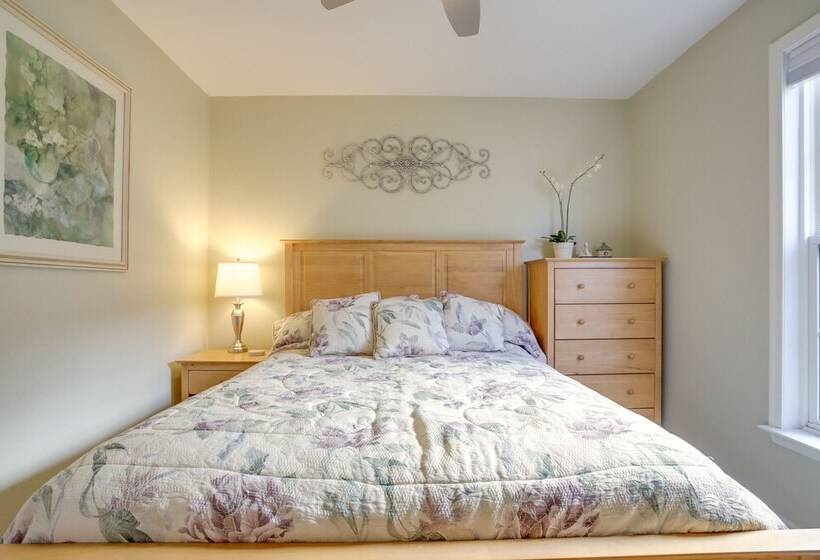 Lovely Ocean View Retreat, 3 Mi To Bethany Beach!