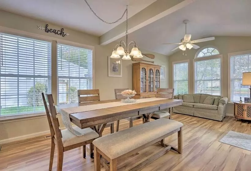 Lovely Ocean View Retreat, 3 Mi To Bethany Beach!