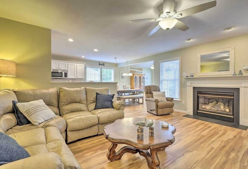 Lovely Ocean View Retreat, 3 Mi To Bethany Beach!