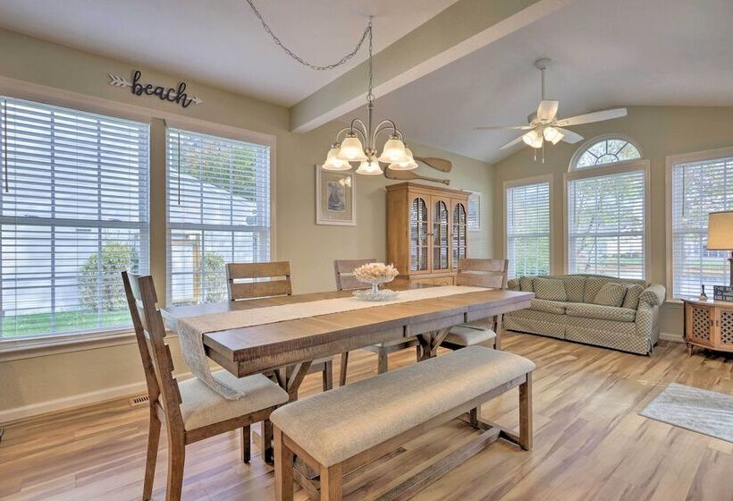 Lovely Ocean View Retreat, 3 Mi To Bethany Beach!