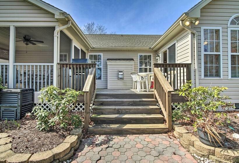Lovely Ocean View Retreat, 3 Mi To Bethany Beach!