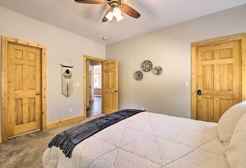 Modern Mtn View Retreat ~ 2 Mi To Ski Resort!