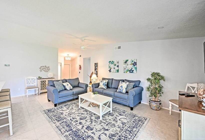 Modern Retreat With Pool Near Vanderbilt Beach!