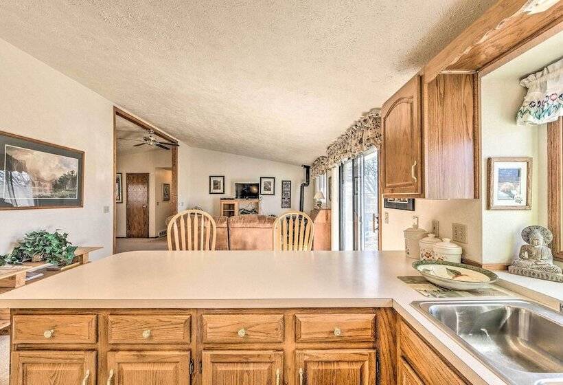 Mountain View Buena Vista Home: 1 Mile To Main St!