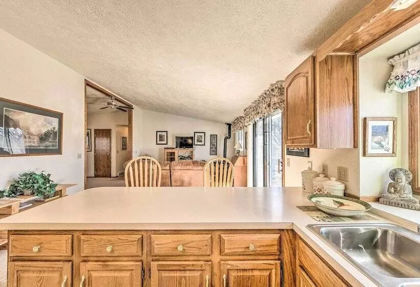 Mountain View Buena Vista Home: 1 Mile To Main St!