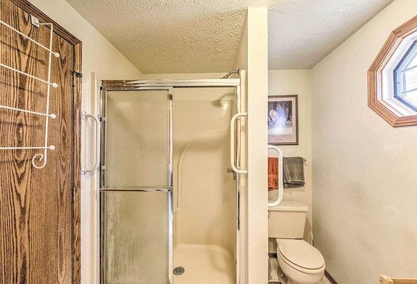 Mountain View Buena Vista Home: 1 Mile To Main St!