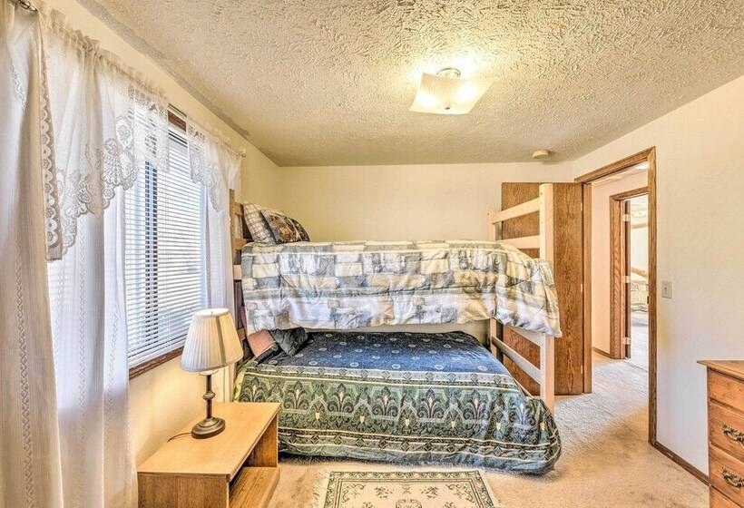 Mountain View Buena Vista Home: 1 Mile To Main St!