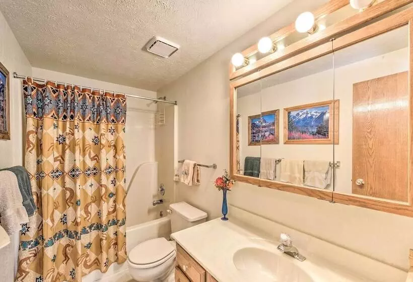 Mountain View Buena Vista Home: 1 Mile To Main St!