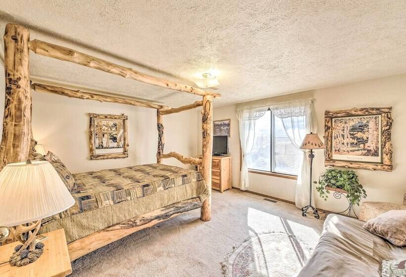 Mountain View Buena Vista Home: 1 Mile To Main St!