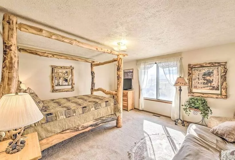 Mountain View Buena Vista Home: 1 Mile To Main St!