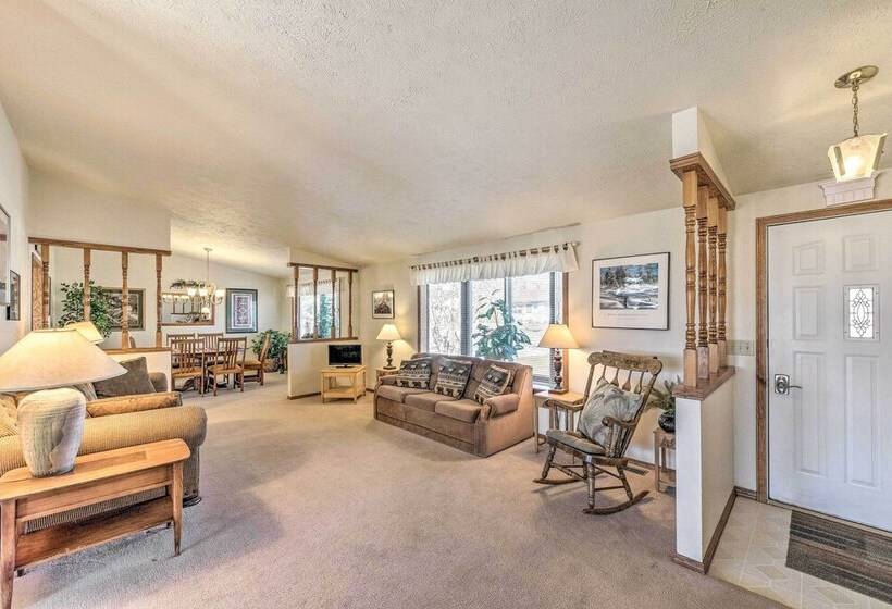 Mountain View Buena Vista Home: 1 Mile To Main St!