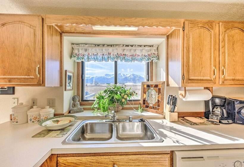 Mountain View Buena Vista Home: 1 Mile To Main St!