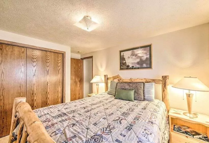 Mountain View Buena Vista Home: 1 Mile To Main St!