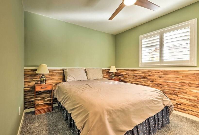 Truckee Home: Donner Lake View, Near Ski Resorts!