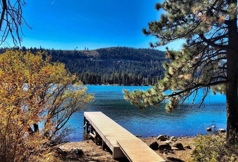 Truckee Home: Donner Lake View, Near Ski Resorts!