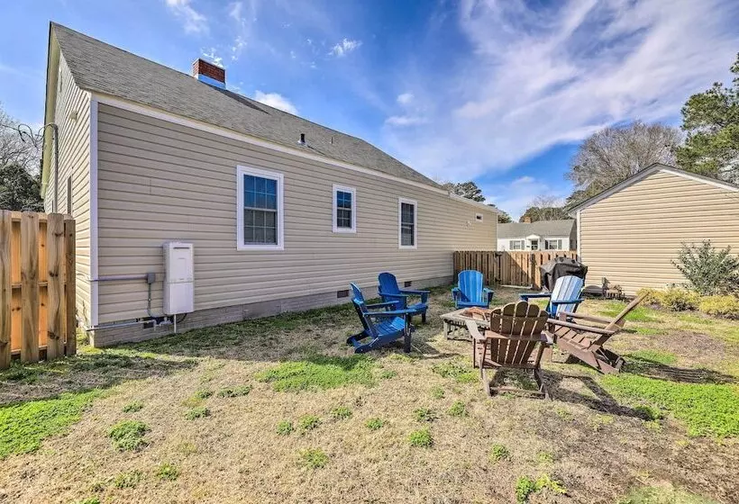 New Bern Retreat W/ Fire Pit ~ 1 Mi To Dtwn!