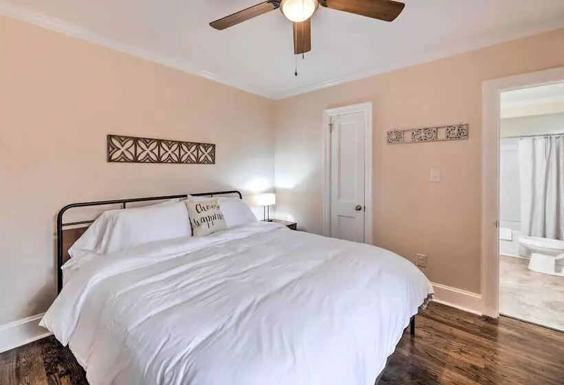 New Bern Retreat W/ Fire Pit ~ 1 Mi To Dtwn!