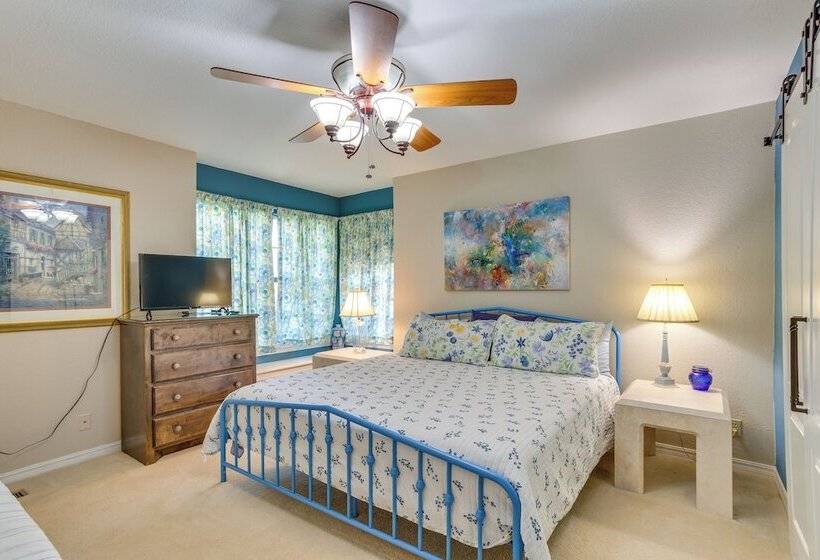 15 Mi To Dtwn: Oklahoma City Family Home