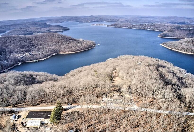 Outdoor Family Fun: Large Home By Beaver Lake!