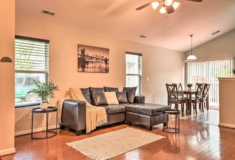Pet Friendly Retreat W/ Yard: ~ 8 Mi To Downtown!