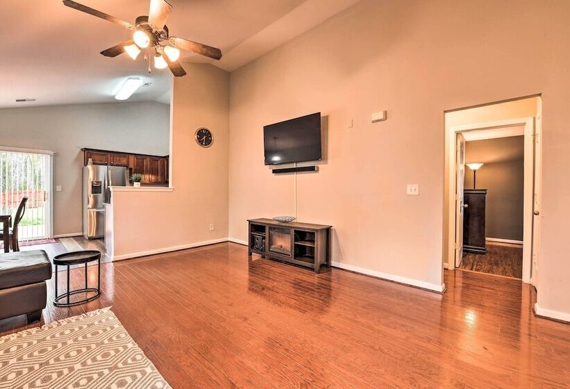 Pet Friendly Retreat W/ Yard: ~ 8 Mi To Downtown!
