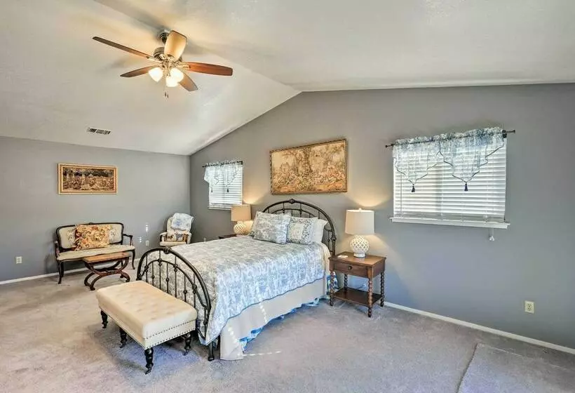 Pleasant Valley Wine Trail Home   Near Paso Robles