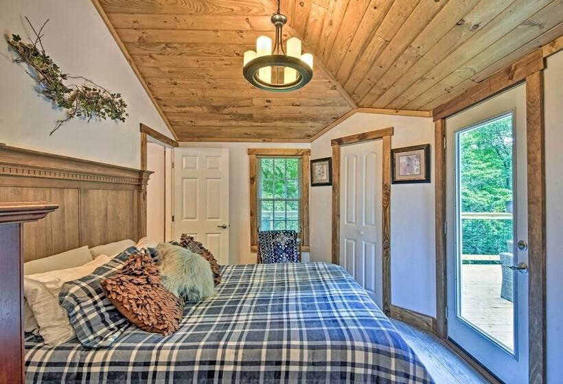 Renovated Highlands Cottage 3 Miles To Downtown!