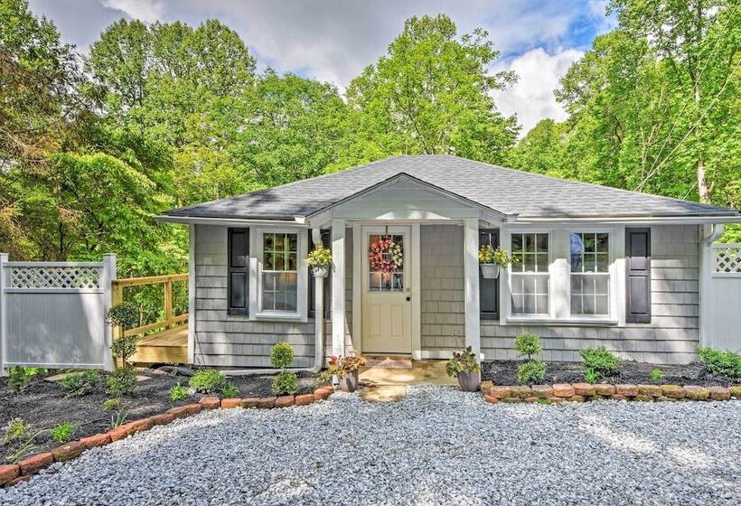 Renovated Highlands Cottage 3 Miles To Downtown!