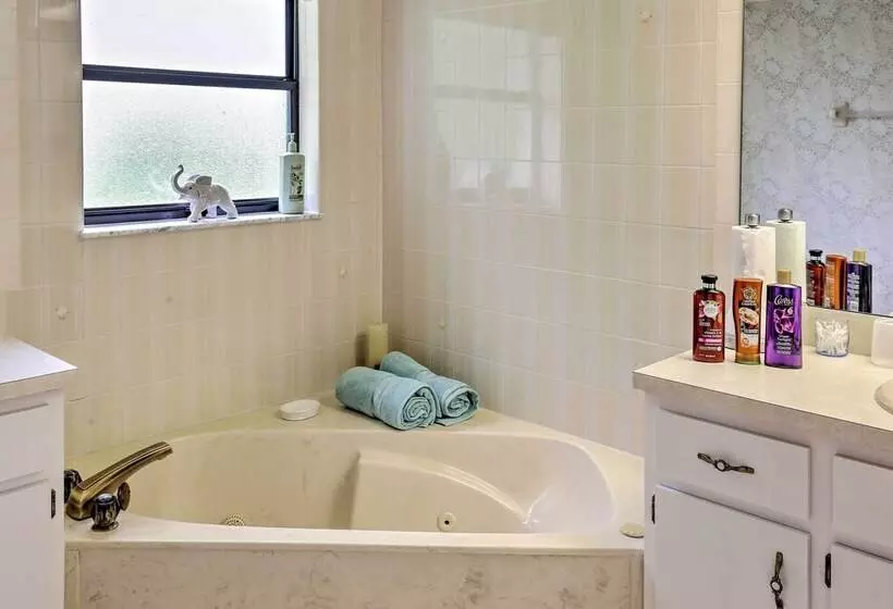 Riverfront Dunnellon Home W/ Private Dock!