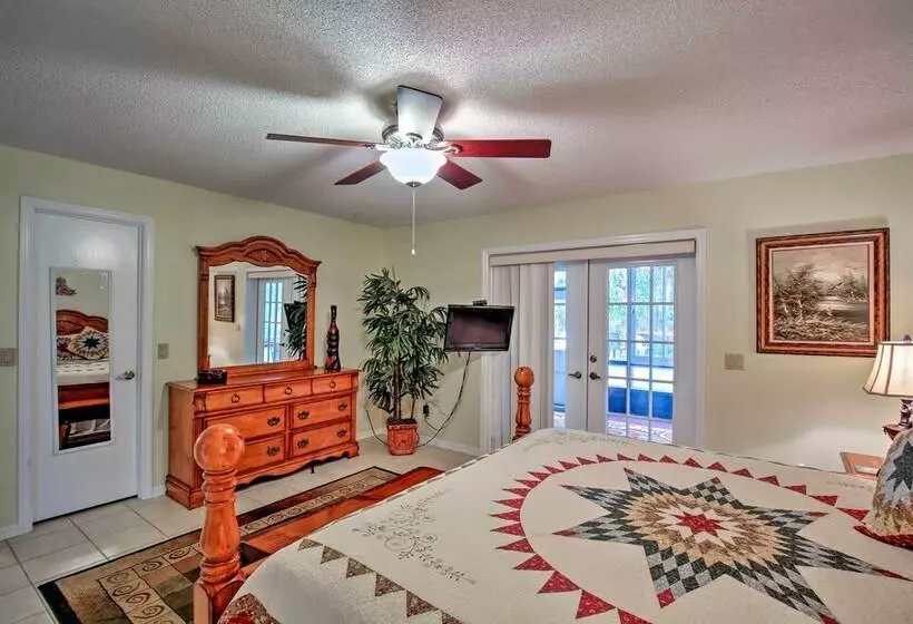 Riverfront Dunnellon Home W/ Private Dock!