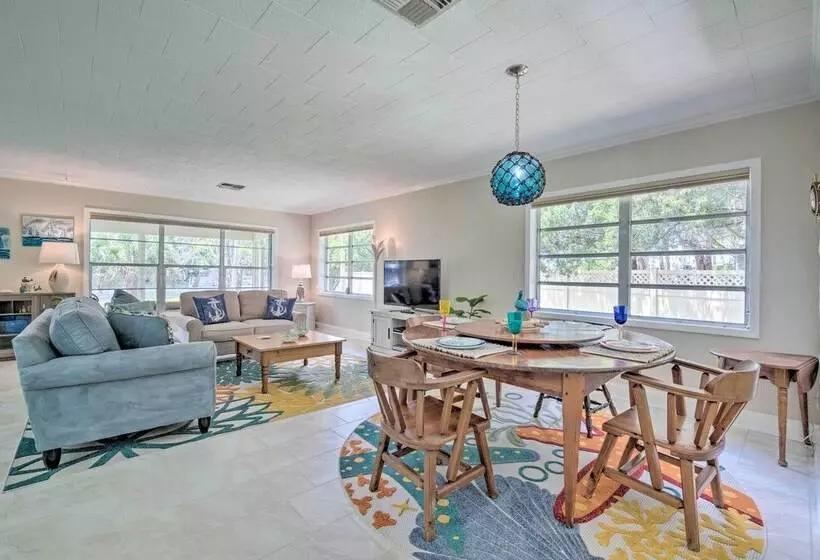Riverview Homosassa Escape W/ Dock + Lanai!