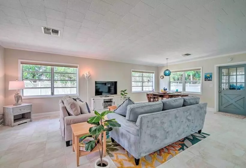 Riverview Homosassa Escape W/ Dock + Lanai!