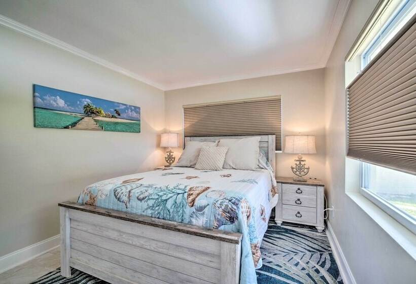 Riverview Homosassa Escape W/ Dock + Lanai!