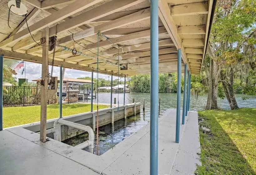 Riverview Homosassa Escape W/ Dock + Lanai!