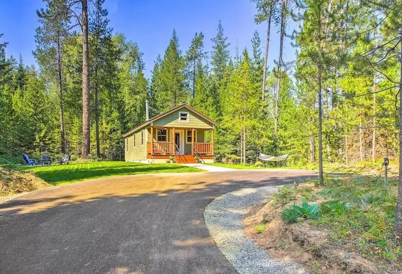 Rustic Chic Woodland Hideaway W/ Hot Tub!