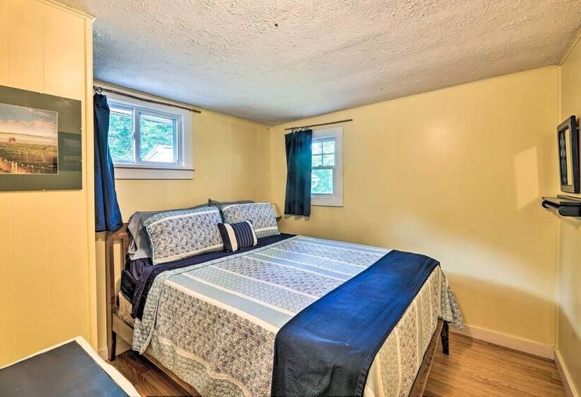 Rustic Hideaway W/ Fire Pit < 1 Mi To River!