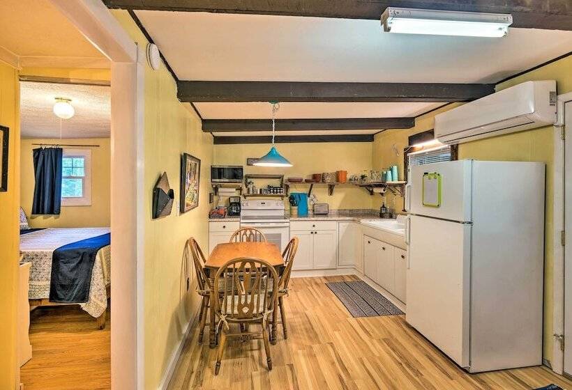 Rustic Hideaway W/ Fire Pit < 1 Mi To River!