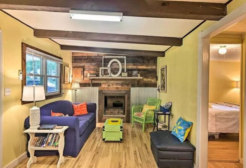 Rustic Hideaway W/ Fire Pit < 1 Mi To River!