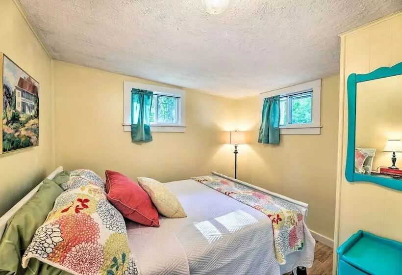 Rustic Hideaway W/ Fire Pit < 1 Mi To River!