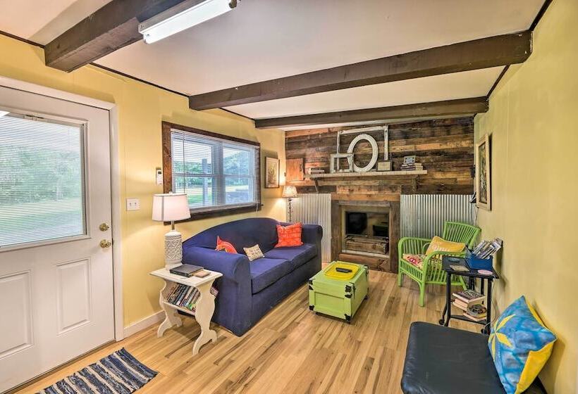 Rustic Hideaway W/ Fire Pit < 1 Mi To River!