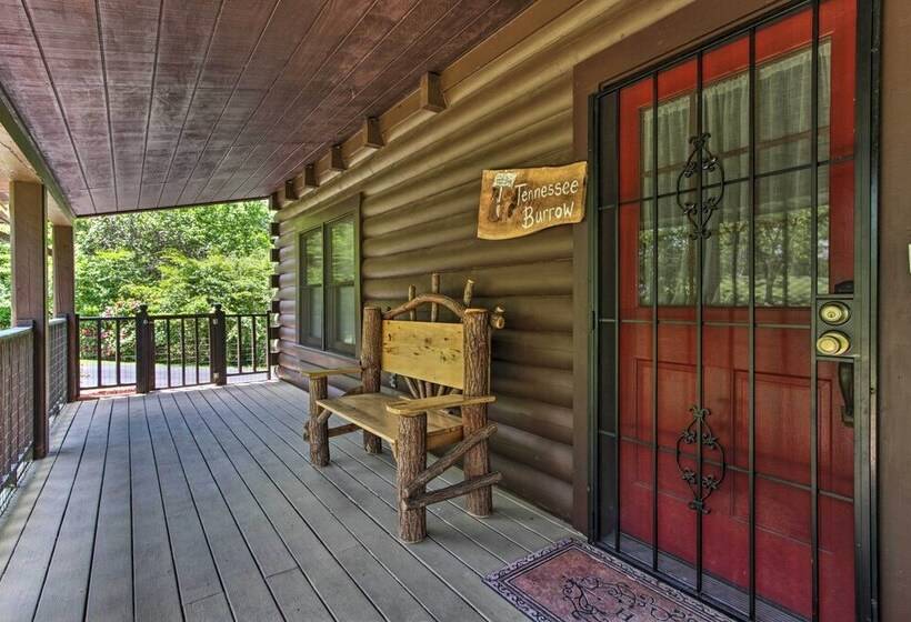 Rustic Cabin W/ Screened Deck: 8 Mi To Dollywood