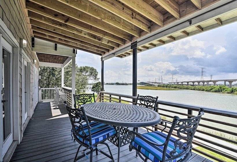 Secluded Seabrook Waterfront Home W/ Patio!