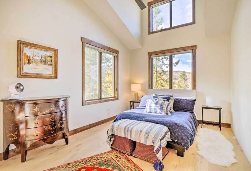 Silverthorne Home W/ Hiking Trail Access!